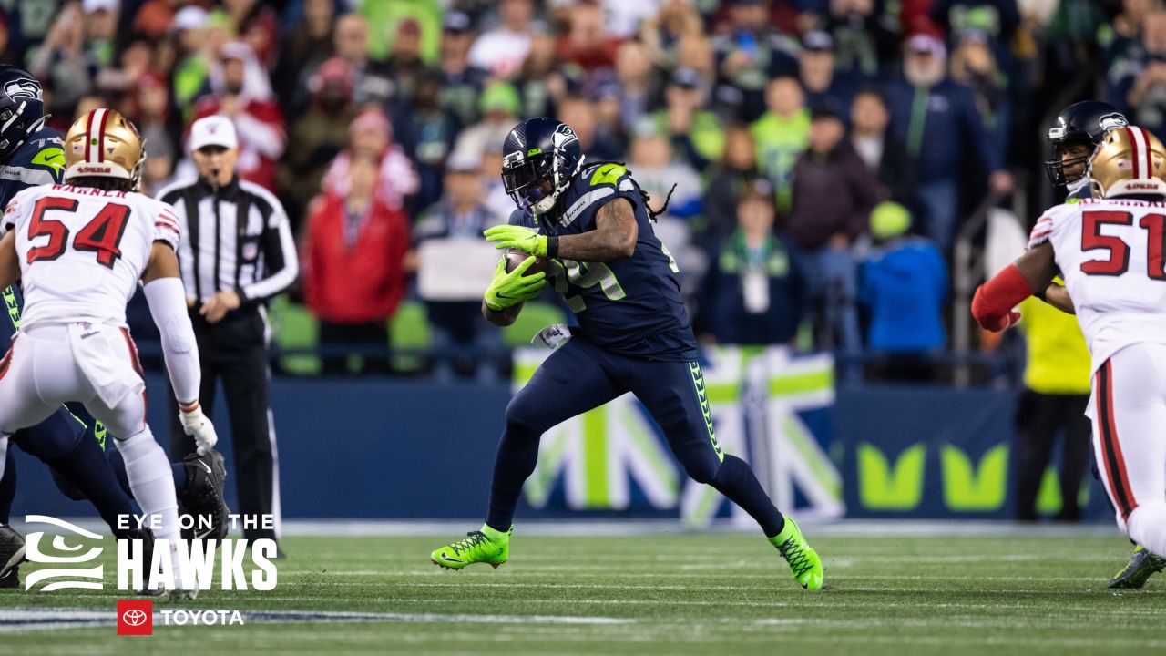 WATCH: Seattle Seahawks Ex Marshawn Lynch Visits Amish Country - Sports  Illustrated Seattle Seahawks News, Analysis and More