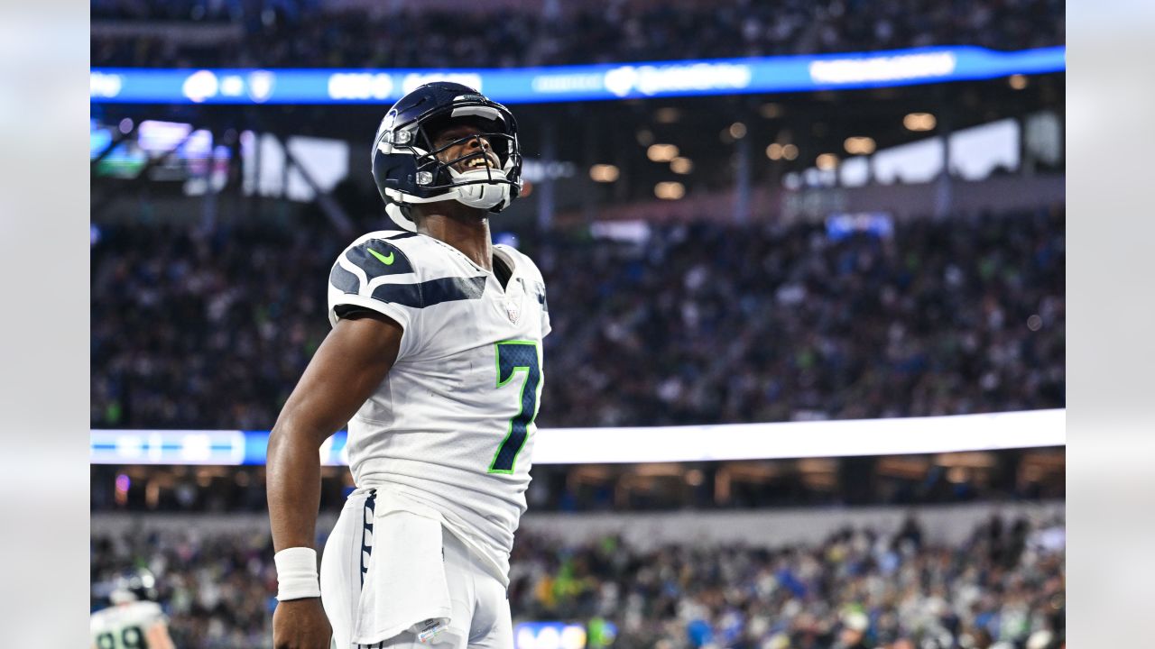 Bobby Wagner, Quandre Diggs only Seahawks to make 2022 Pro Bowl - Field  Gulls