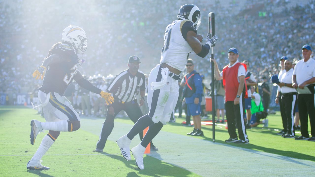 Rams TE Gerald Everett catches first TD pass of season to tie Seattle