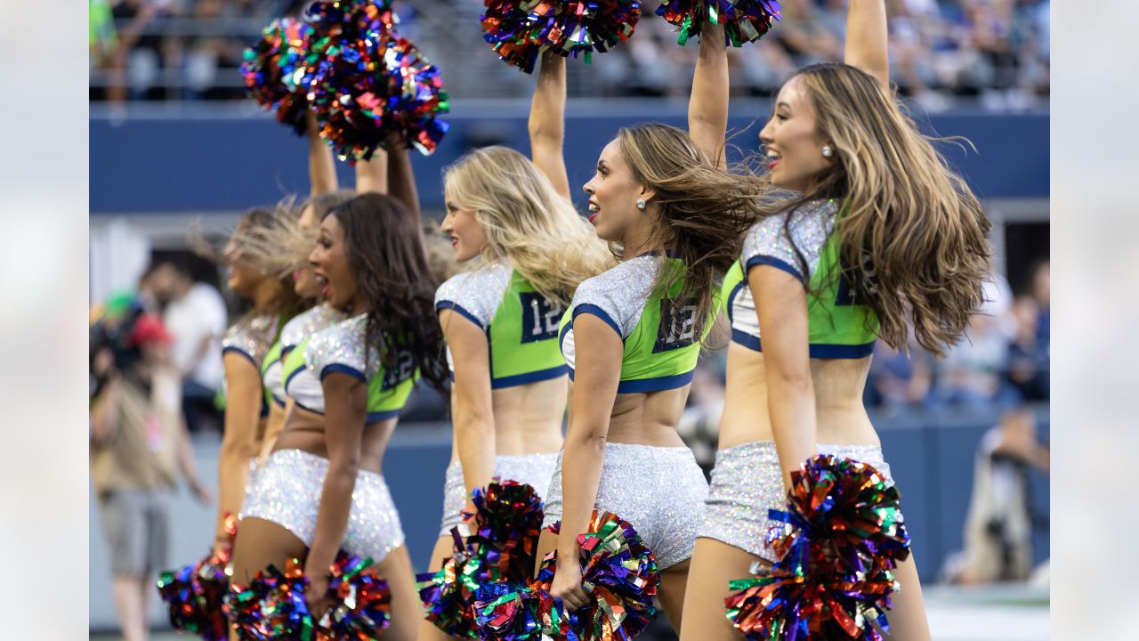 Seattle Seahawks Dancers Photos from Week 1 – Ultimate Cheerleaders