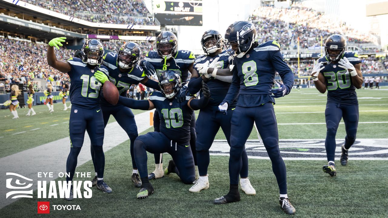 Seattle Seahawks linebacker Darrell Taylor is pictured during an NFL  football game against the Atlanta Falcons, Sunday, Sept. 25, 2022, in  Seattle. The Falcons won 27-23. (AP Photo/Stephen Brashear Stock Photo -  Alamy