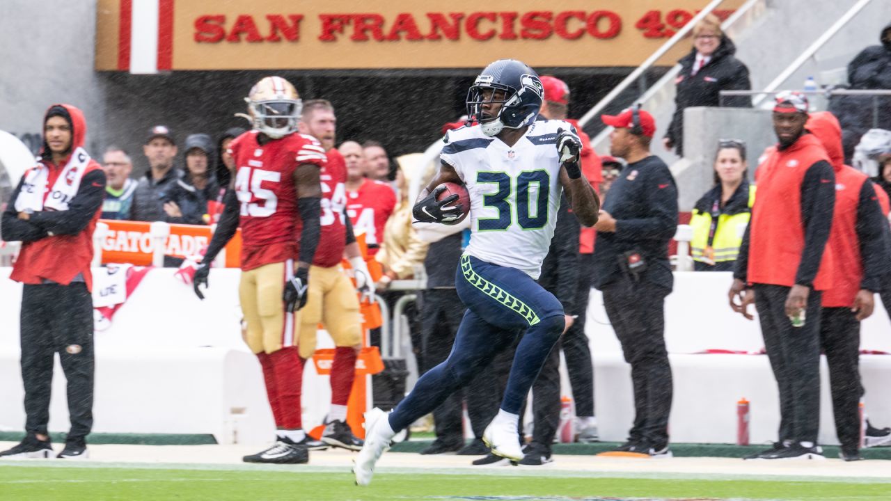 Seattle Seahawks linebacker Joshua Onujiogu (49) jogs during minicamp  Tuesday, June 6, 2023, at the NFL football team's facilities in Renton,  Wash. (AP Photo/Lindsey Wasson Stock Photo - Alamy