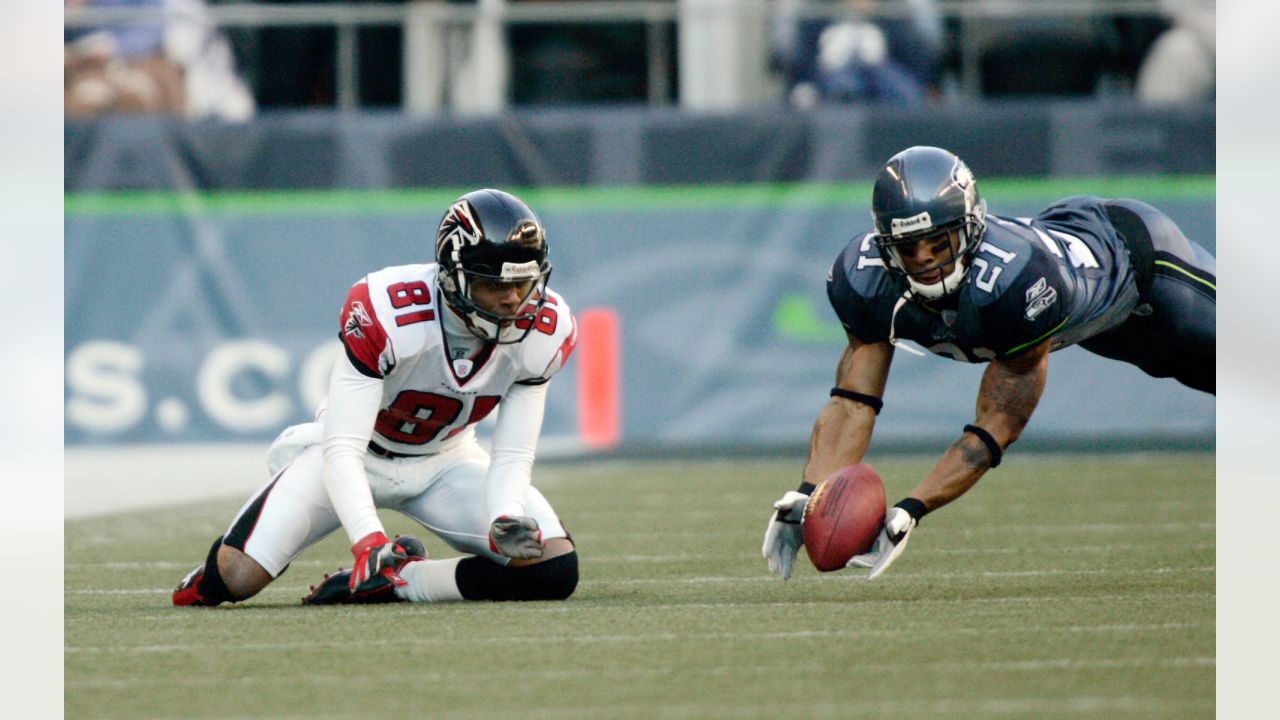 Atlanta Falcons cornerback Casey Hayward (29) on the sideline