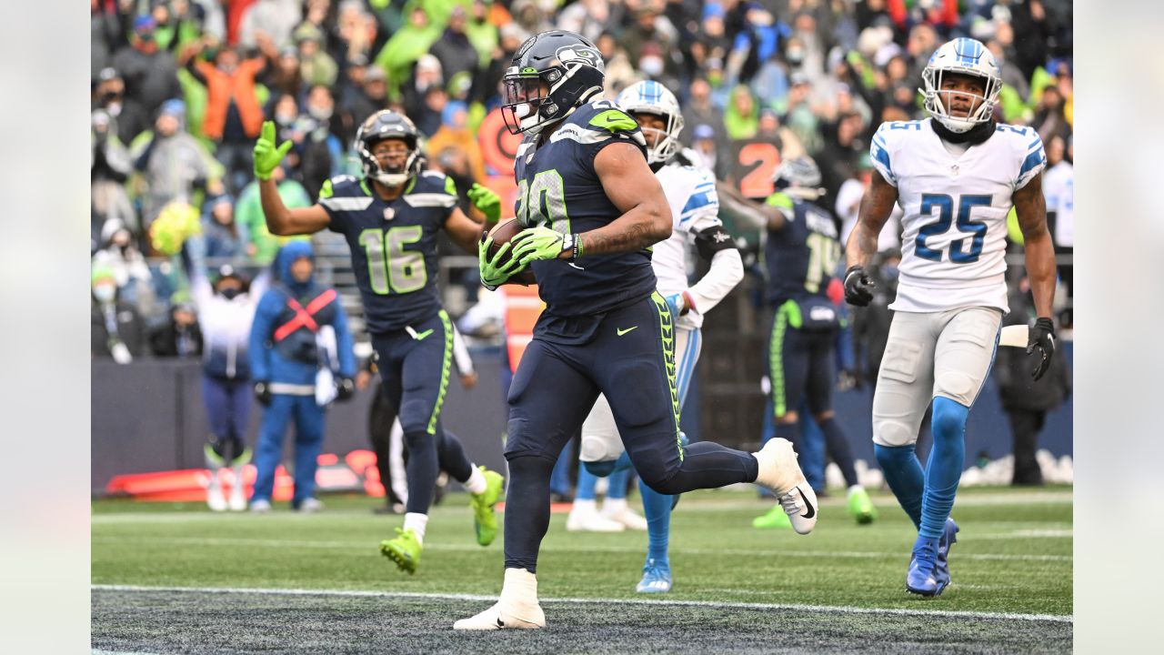 SEAHAWKS: Seattle erupts for 51 points in win over Lions