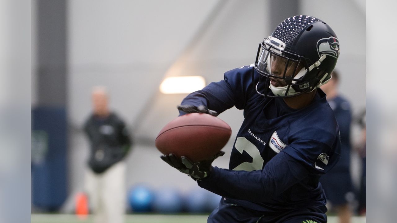 Observations from Seahawks rookie minicamp: D.K. Metcalf impresses on Day 1