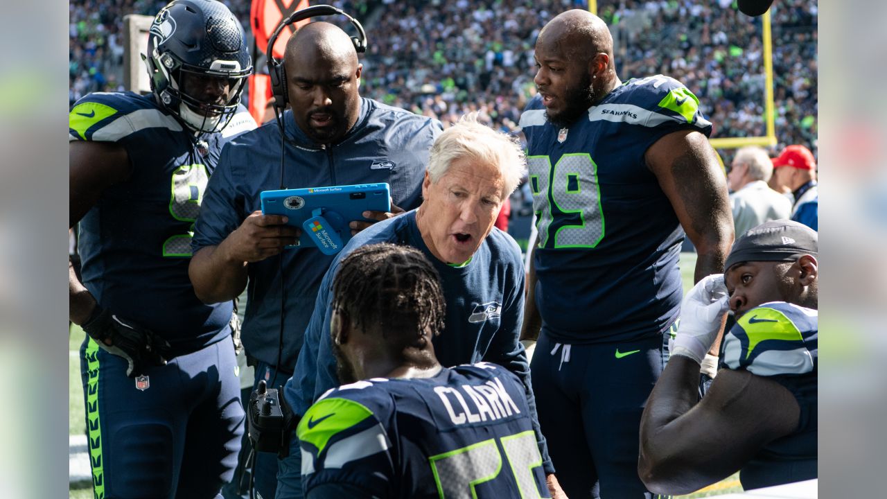 Defensive end Branden Jackson carted off after collision, causing Seahawks  to end mock game early