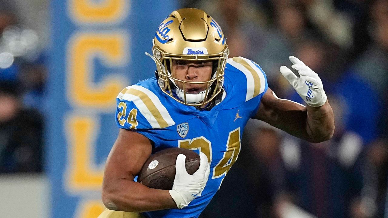 Seahawks select UCLA running back Zach Charbonnet with No. 52 pick in NFL  Draft - Daily Bruin