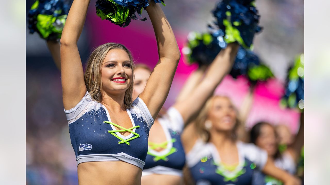 Seattle Seahawks Dancers Photos from Week 1 – Ultimate Cheerleaders