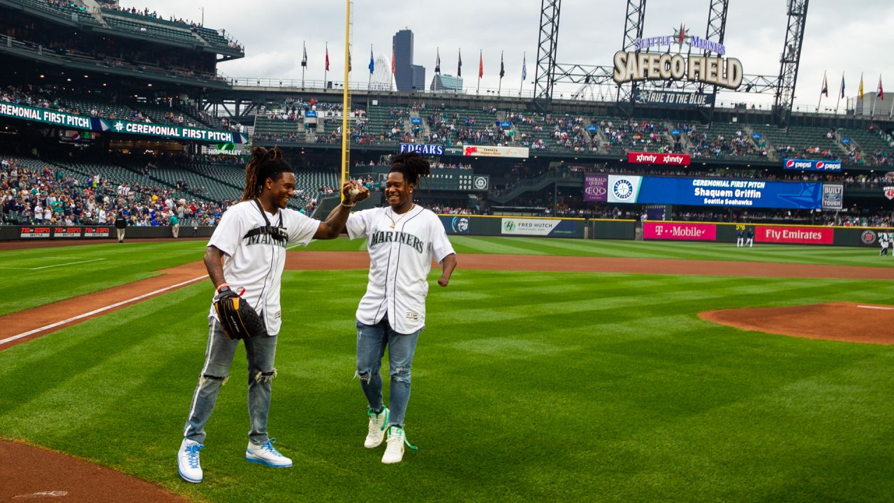 Seattle Seahawks on X: Another @Mariners first pitch featuring @_