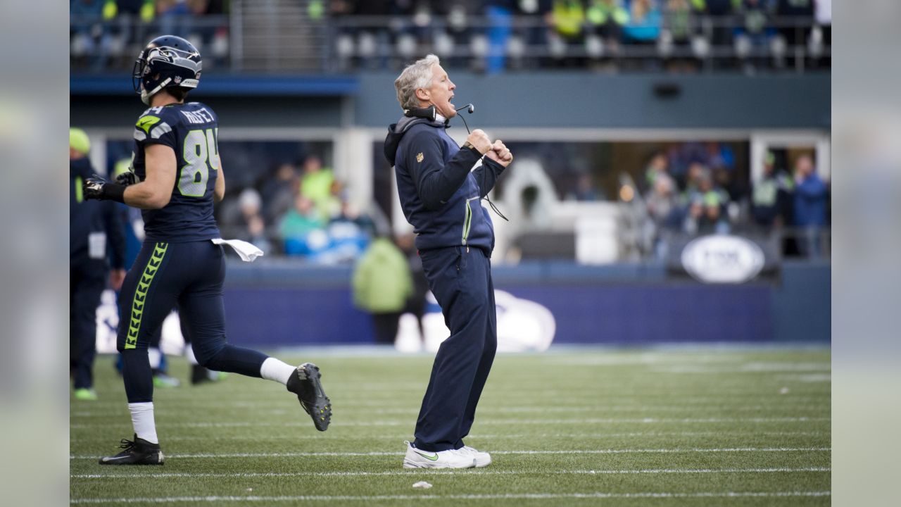 Seattle Seahawks Coach Pete Carroll Claps Back at New York Jets CB Sauce  Gardner for 'Uncomfortable' Comments - Sports Illustrated Seattle Seahawks  News, Analysis and More