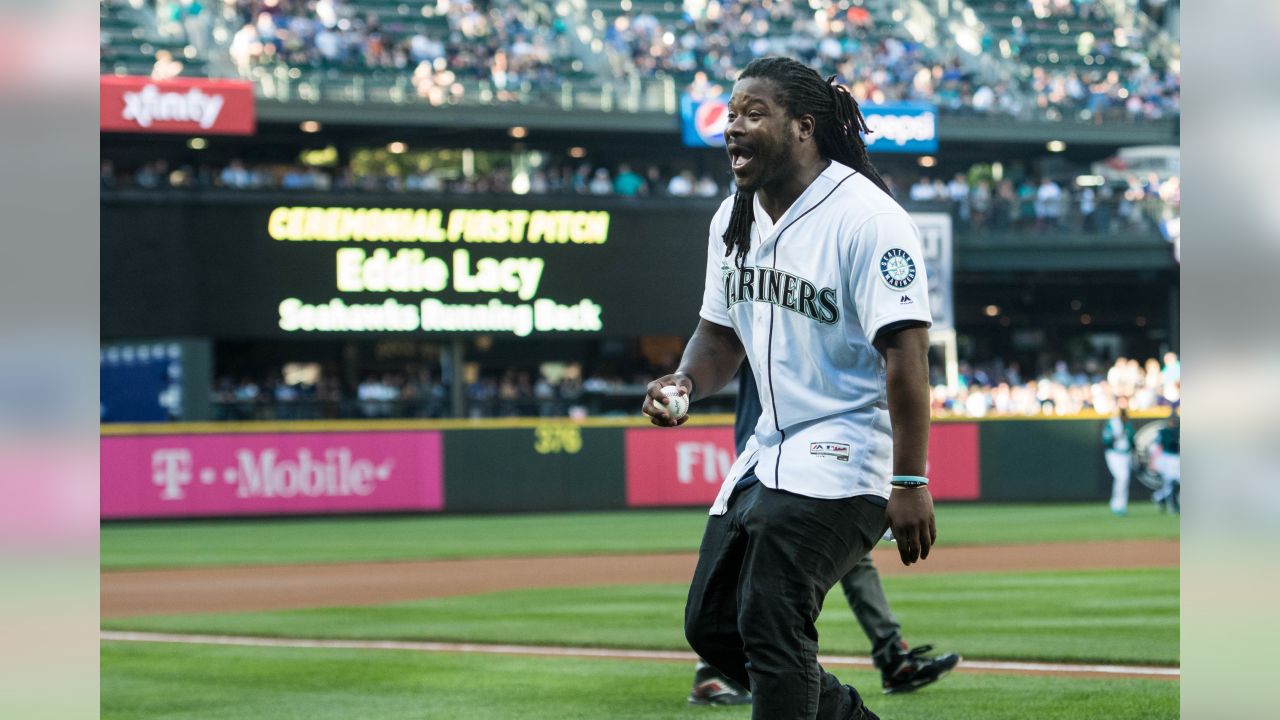 Green Bay Packers on X: Eddie Lacy is ready for kickoff. #GBvsSEA