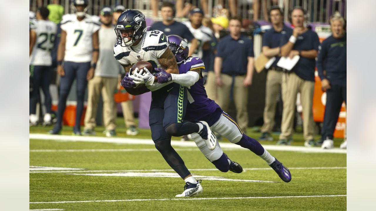 Pathetic Seattle Seahawks defense ripped apart in 30-17 loss to