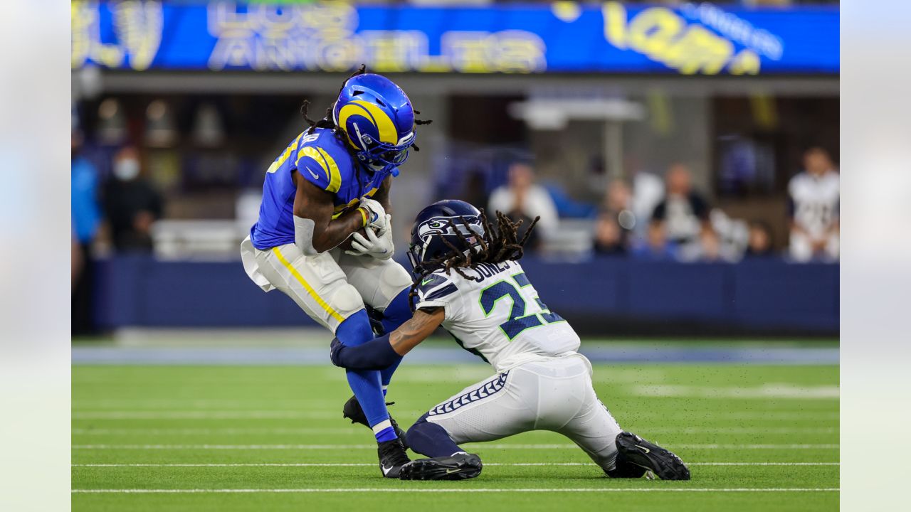 Seahawks CB Sidney Jones IV still has concussion symptoms - The Columbian