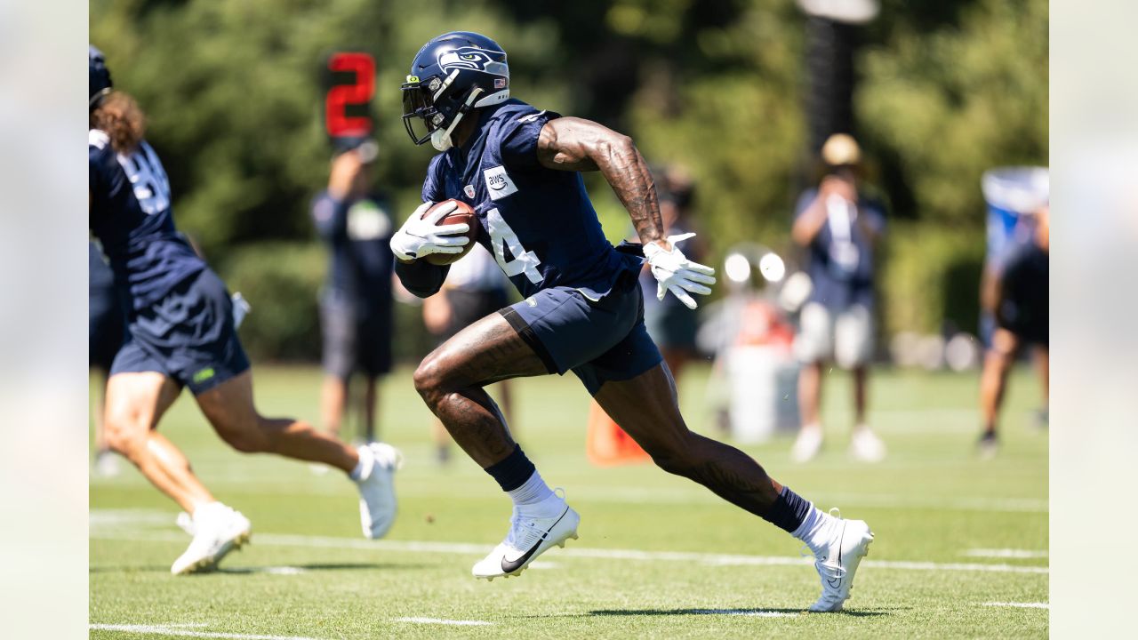 DK Metcalf & Michael Jackson Battling And Other Observations From Day 3 Of  2023 Seahawks Training Camp