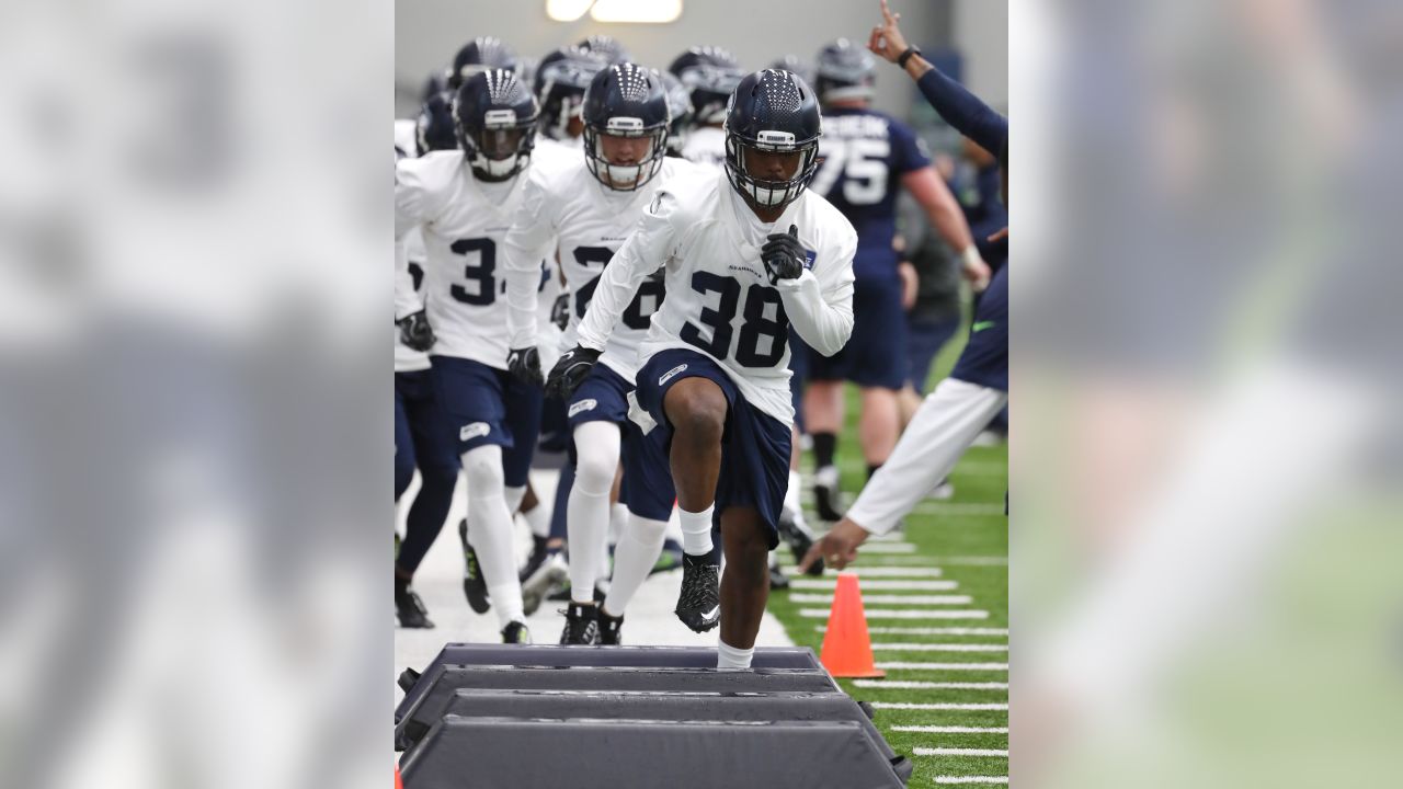 Observations from Seahawks rookie minicamp: D.K. Metcalf impresses on Day 1