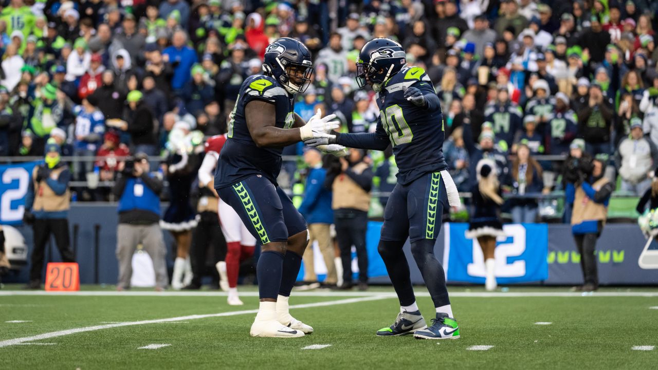 KJ Wright's advice to Seahawks CB Coby Bryant: Come in hungry!