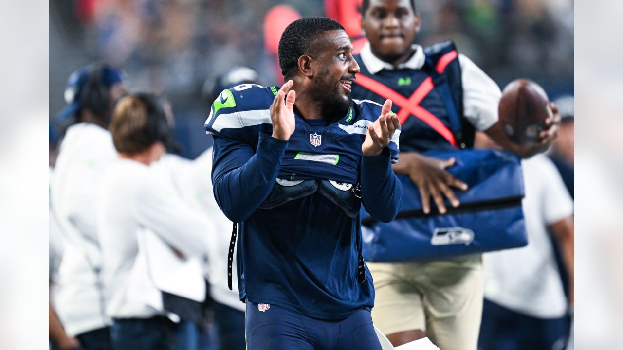 Dallas Cowboys tight end Princeton Fant (48) warms up before a preseason  NFL football game against the Seattle Seahawks, Saturday, Aug. 19, 2023, in  Seattle. (AP Photo/Lindsey Wasson Stock Photo - Alamy