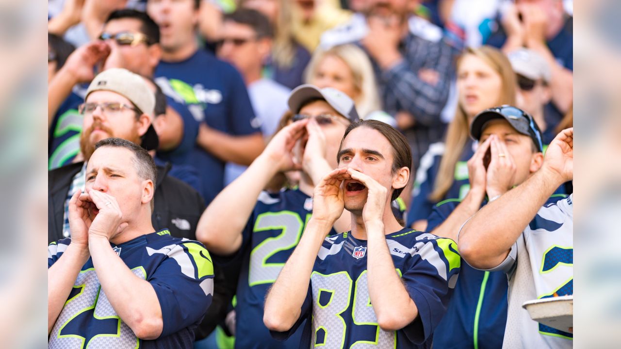 Self-loathing 12 rips fellow Seahawks fans - Seattle Sports