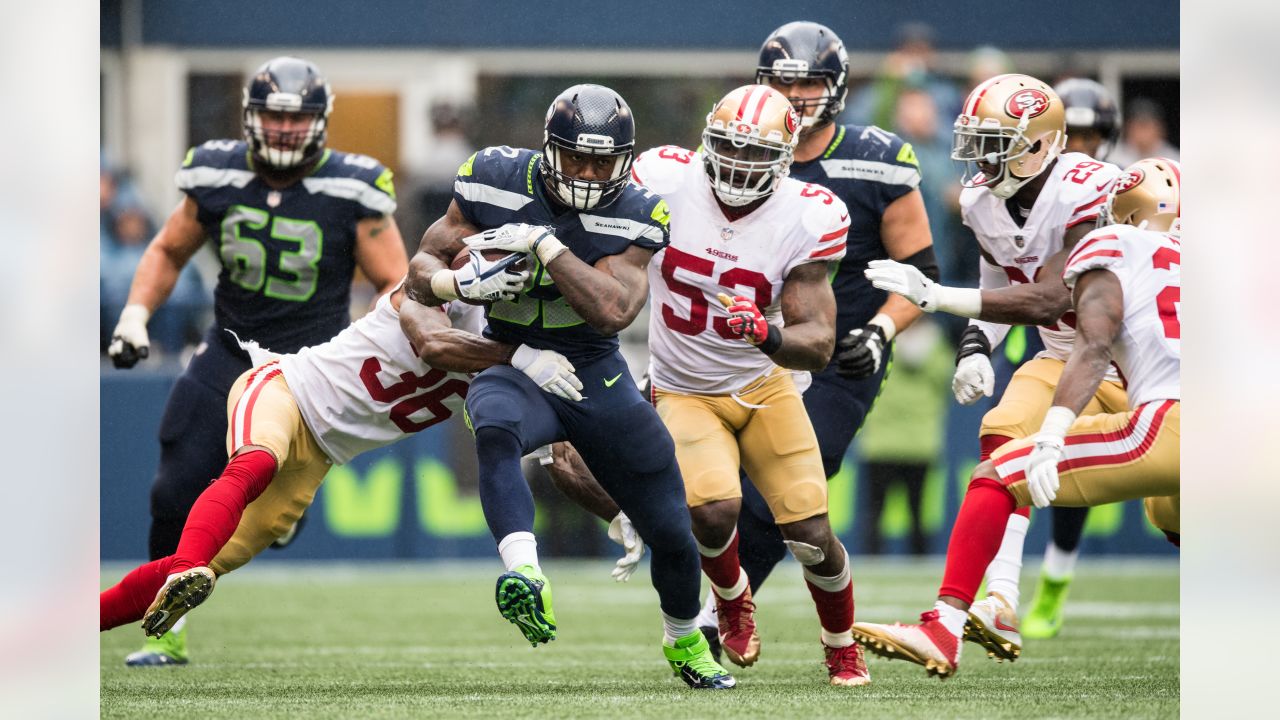 Seahawks RB Chris Carson doesn't practice Wednesday while team continues to  evaluate neck injury