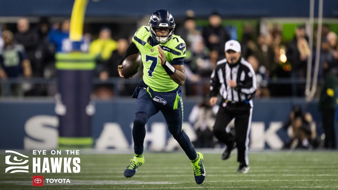 Seahawks Mailbag: Turf The Dog Memories, Throwback Uniforms & More