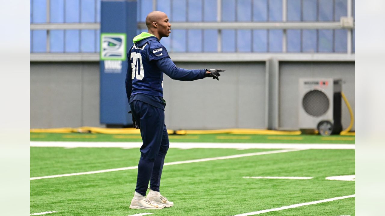 How Cade Johnson went from undrafted free agent to Seahawks' de facto third  receiver