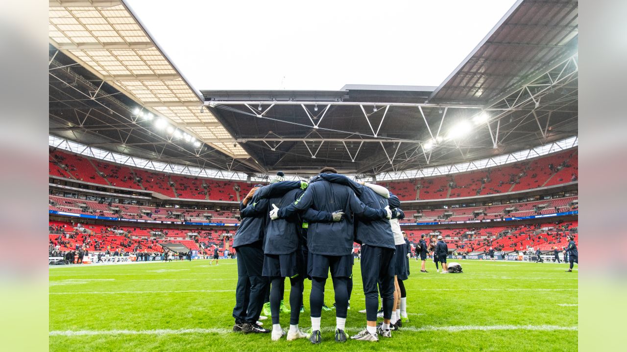 Seahawks beat up on Raiders in London's Wembley Stadium