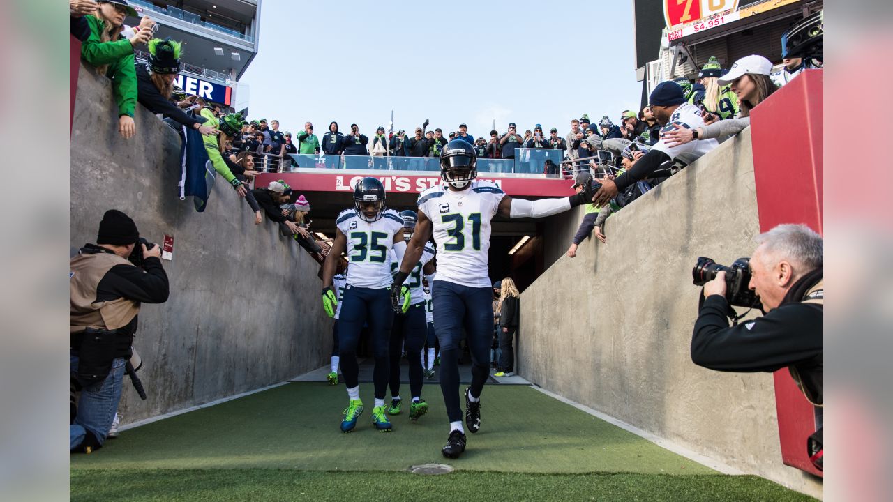 Kam Chancellor 'damages peoples' souls,' sets tone for Seattle's