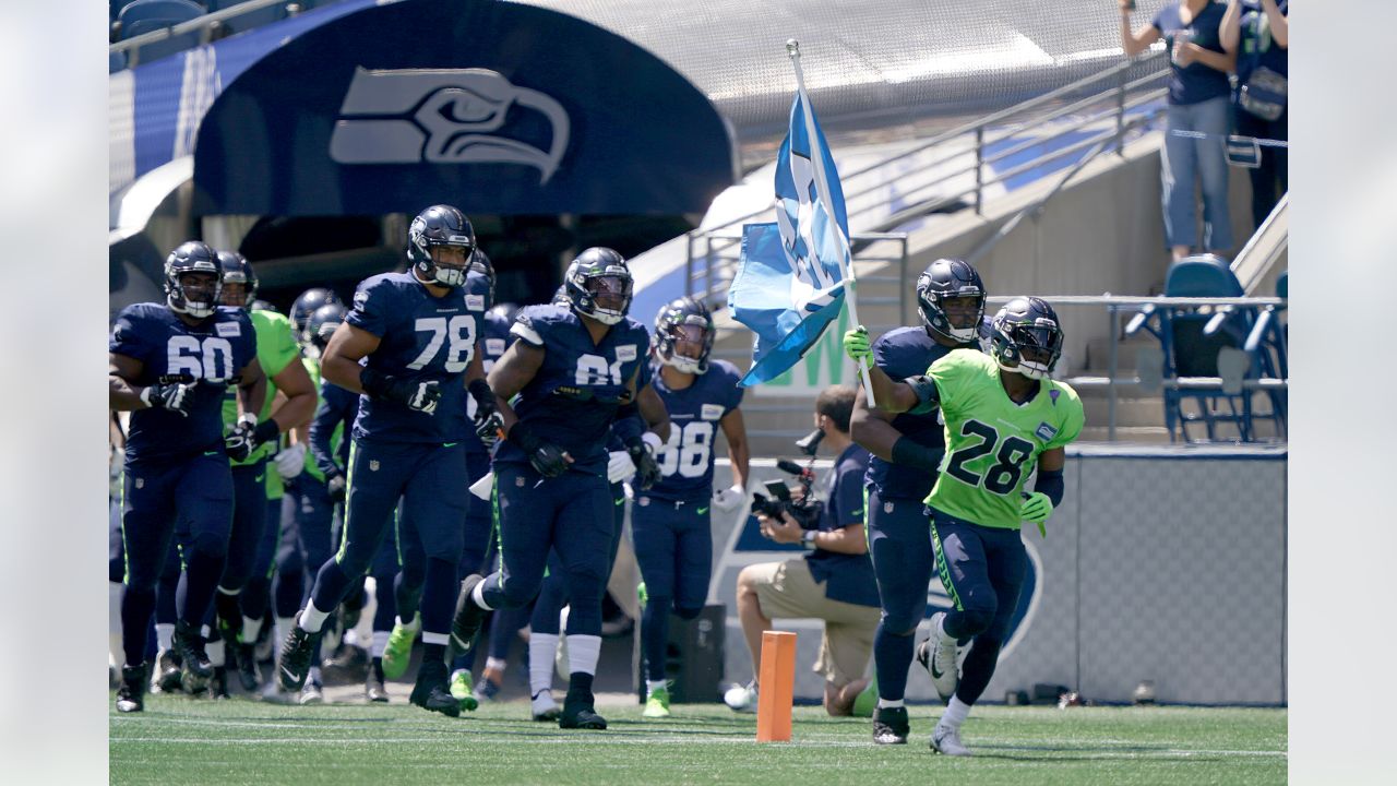 PHOTOS: Best Of Seahawks Mock Game Action