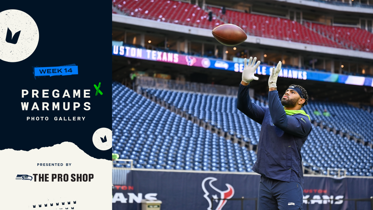 Photos: Warmups & Pregame from Week 14