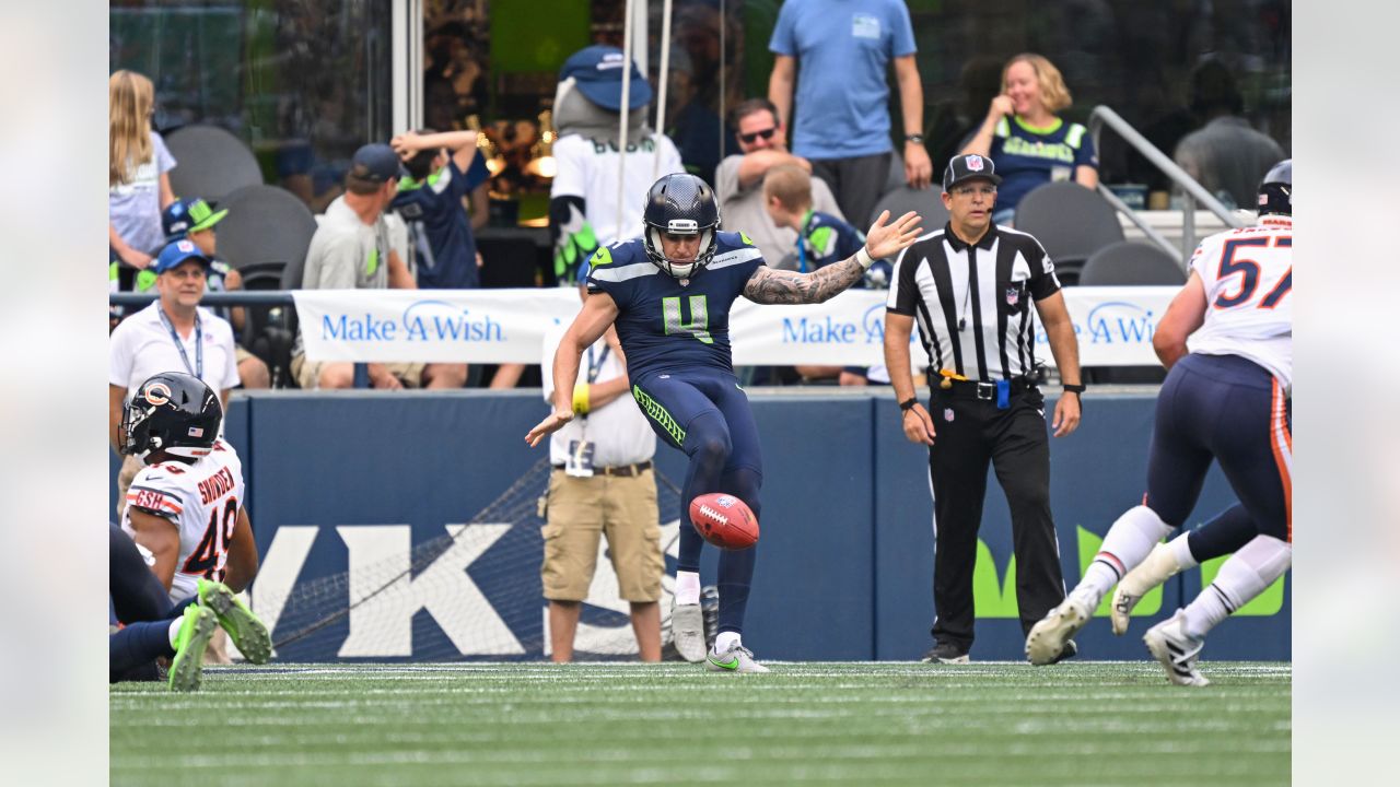 2022 Preseason Week 2 Seahawks vs. Bears Jacob Eason Fires Dart To Aaron  Fuller Highlight