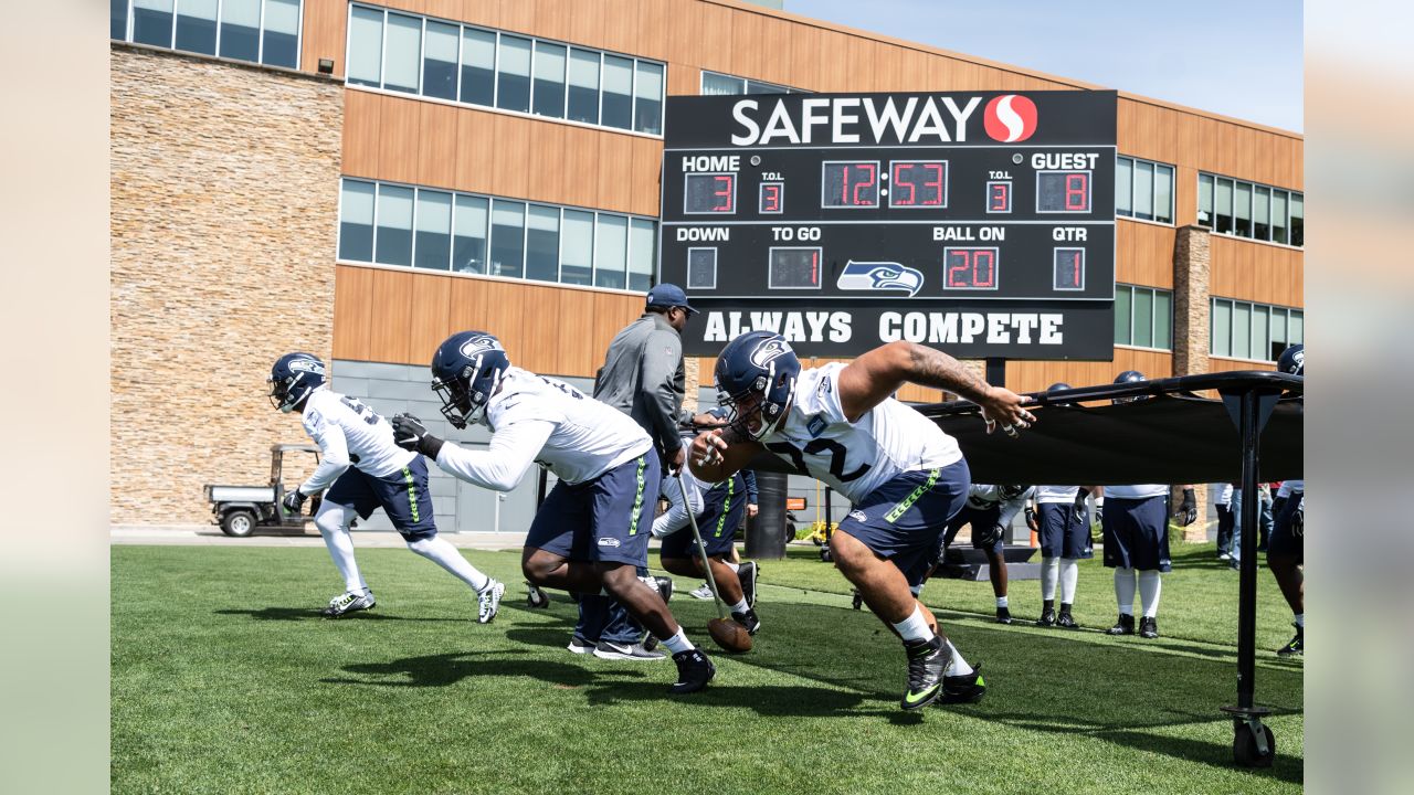 Cody Barton, Ben Burr-Kirven give Seahawks a glimpse at possible