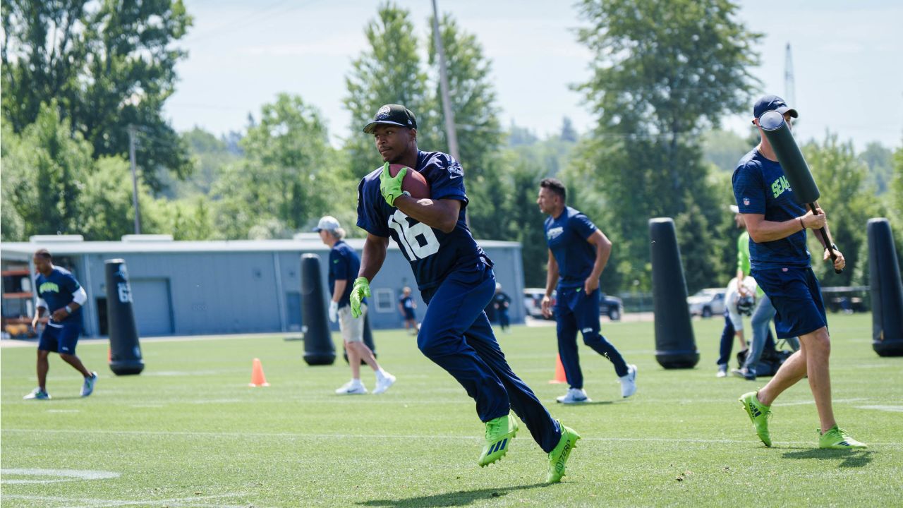 PHOTOS: Top Shots Of Tyler Lockett From The 2022 Season