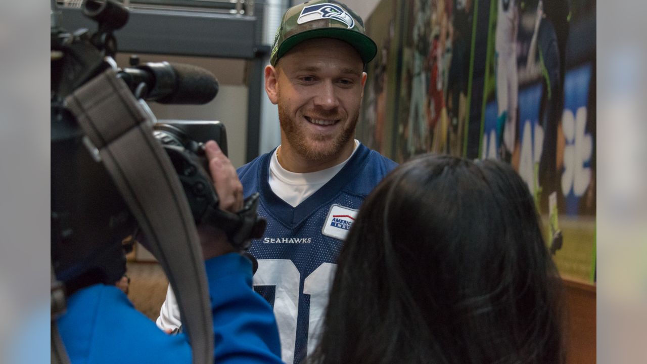 Seahawks LB Cassius Marsh gets new Magic: The Gathering cards