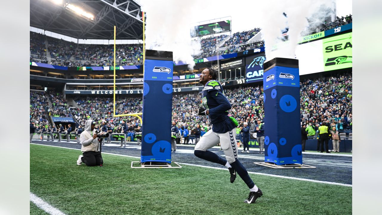 A Grip on Sports: Watching a Seahawks game on TV shouldn't be as hard as it  was Thursday night