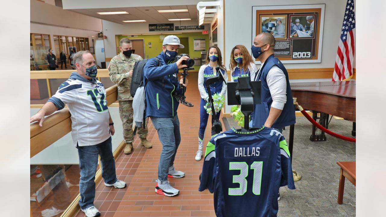 Nino Gray Named Seahawks Salute To Service Nominee