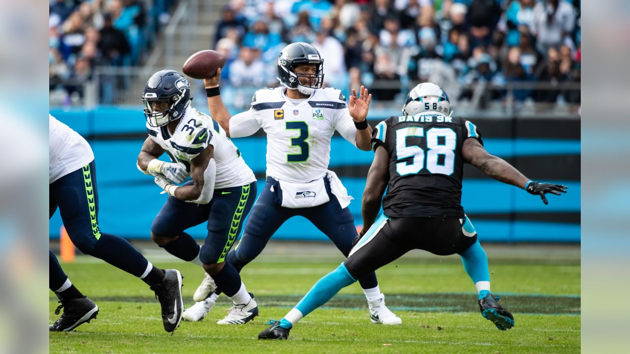 Seahawks come up with big plays to pull out crucial 30-27 win over Panthers