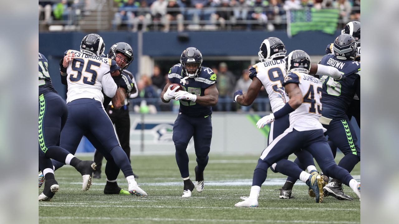 Thursday Round-Up: Seahawks Announce New FieldTurf at CenturyLink