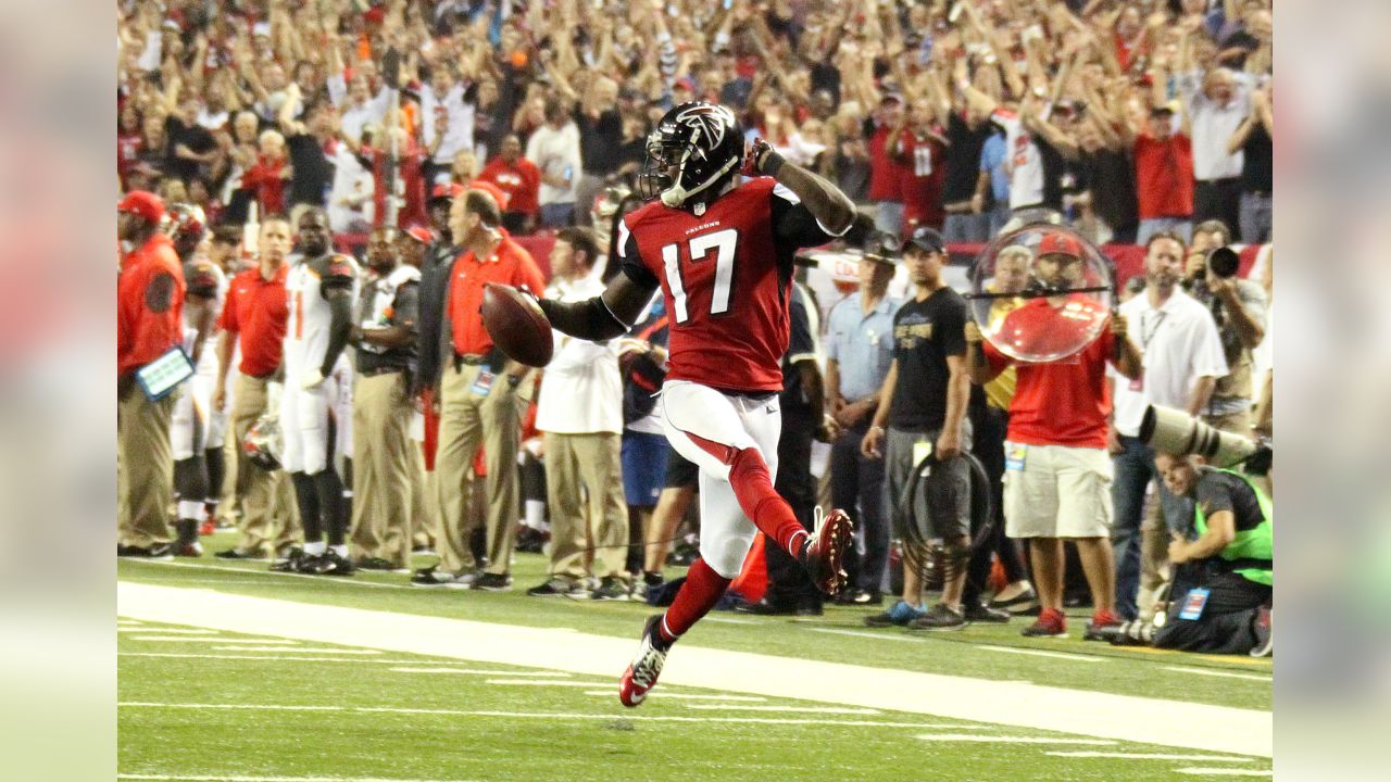 Tampa Bay Buccaneers vs Atlanta Falcons match report: Devin Hester