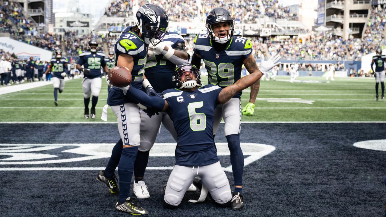 Seahawks Reveal Uniform Combo For Week 7 Matchup vs. Arizona