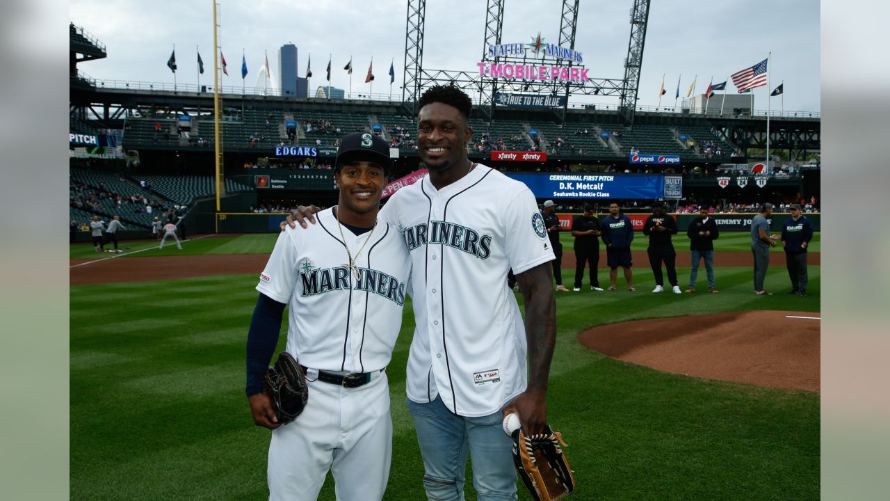 DK Metcalf Throws Out Mariners' First Pitch