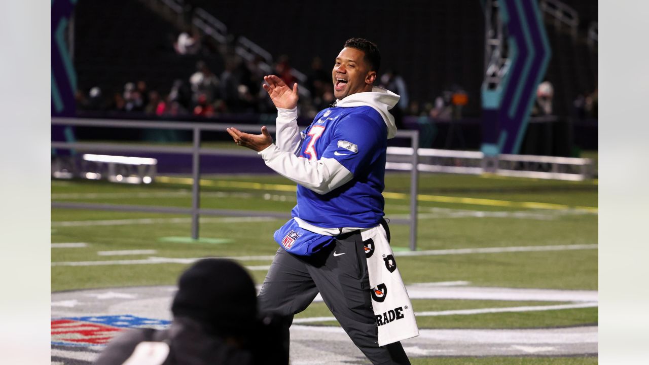 PHOTOS: Russell Wilson Competes In 2022 Pro Bowl Skills Showdown In Las  Vegas