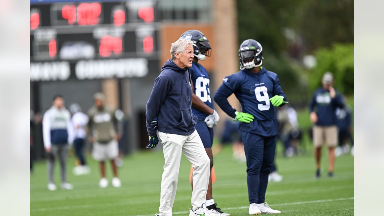 The time is HERE. Registration is now open for Seahawks Training