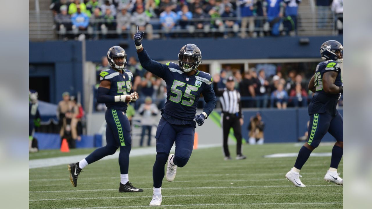 Late comeback, botched FG give Seahawks 10-9 win