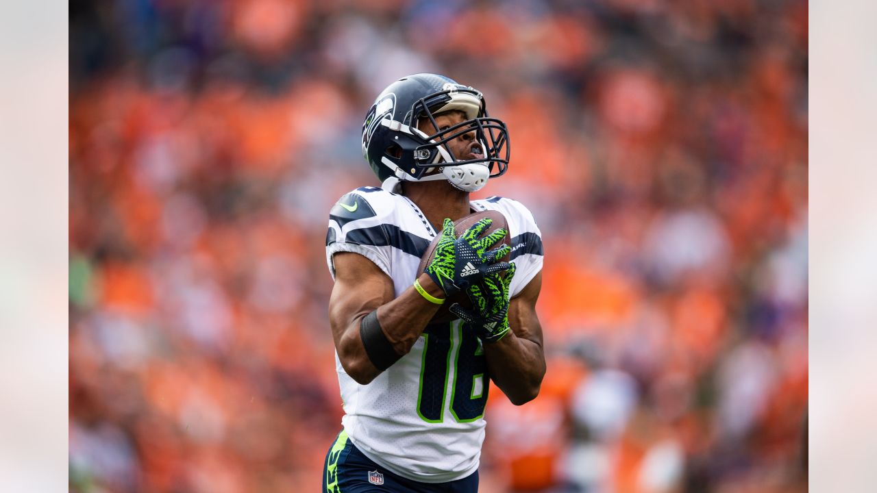 737 Seattle Seahawks Wide Receiver Tyler Lockett 16 Stock Photos, High-Res  Pictures, and Images - Getty Images