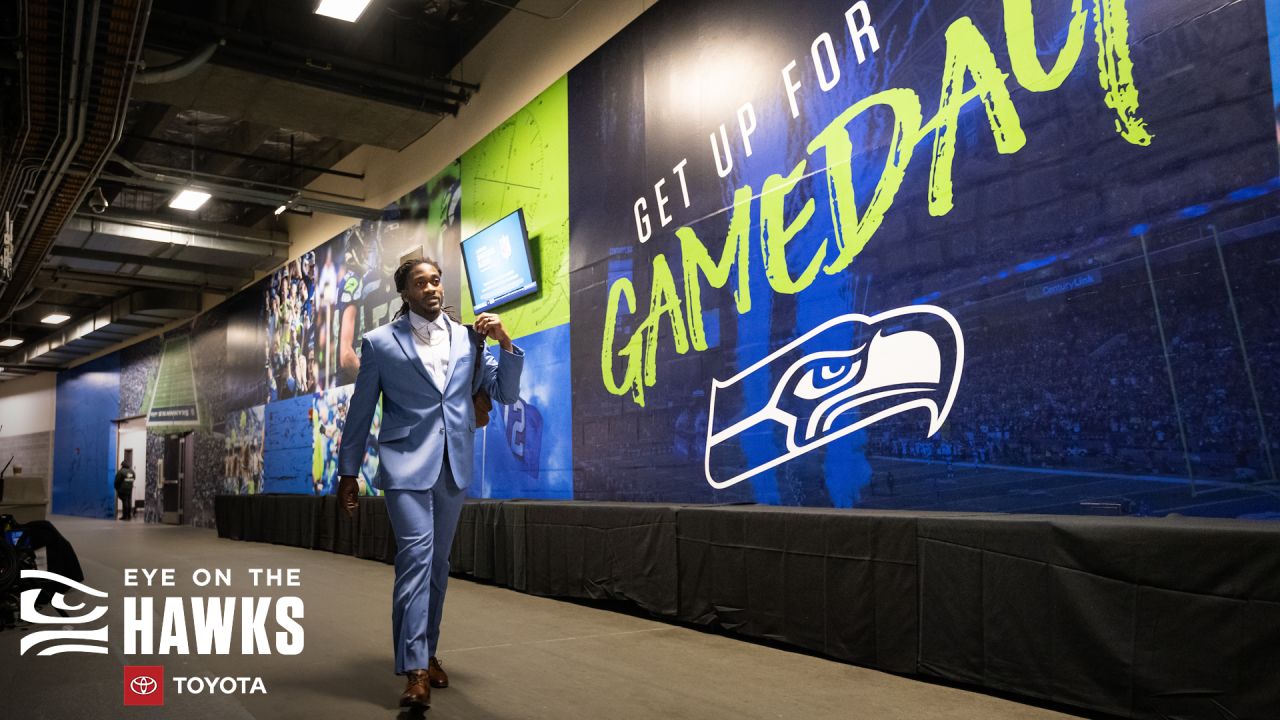 Seahawks Mailbag: Turf The Dog Memories, Throwback Uniforms & More