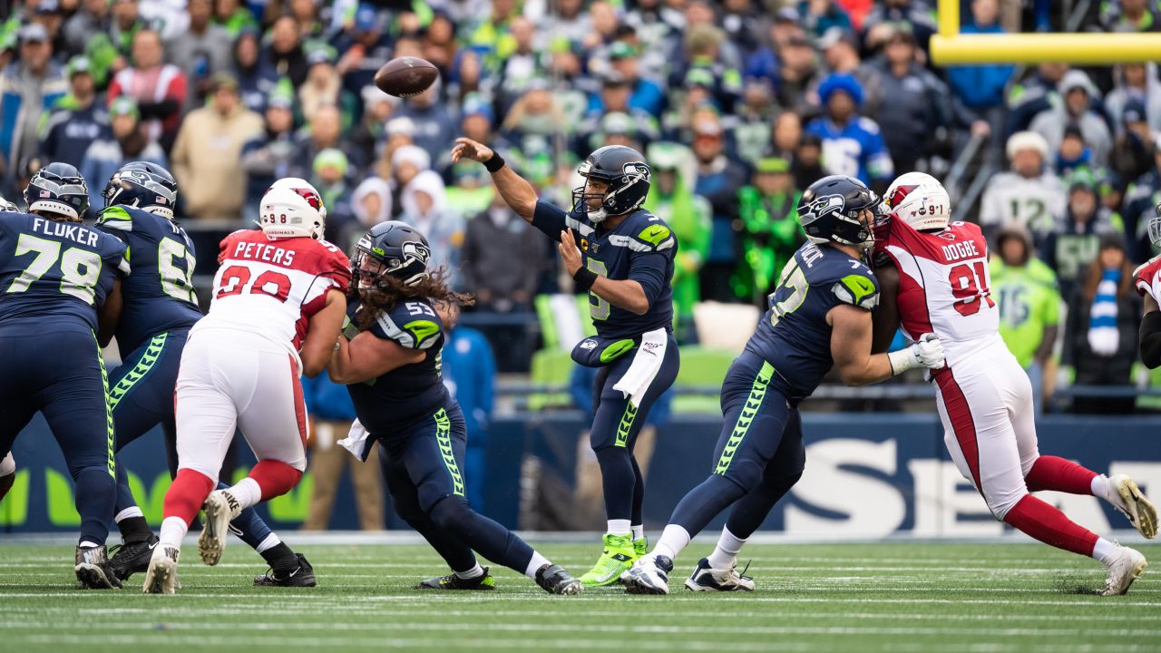 Photo: Cardinals beat the Seahawks 27-13 in Seattle. - SEA2019122212 