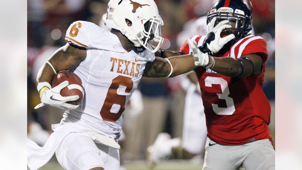 25 JAMAAL CHARLES Texas Longhorns NCAA RB White Throwback Jersey