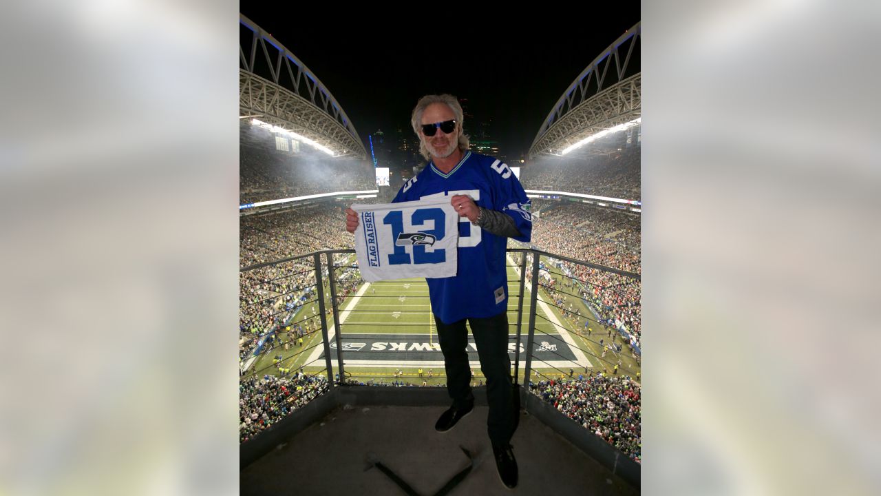 The Boz' returns to raise the 12 flag before Sunday's big Seahawks