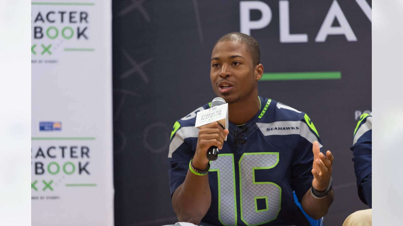 Tyler Lockett Nominated For 2021 Walter Payton NFL Man Of The Year Award