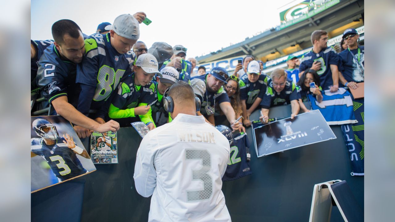 5,254 Seattle Seahawks Fans Stock Photos, High-Res Pictures, and Images -  Getty Images